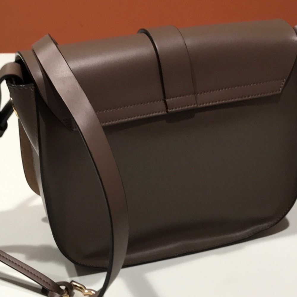 🌼BCBGMaxAzria Real Leather Crossbody Bag, 11”x8”x3.5” - Picture 14 of 16